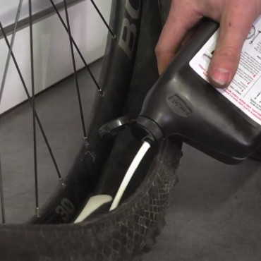 Montage d'un pneu tubeless...