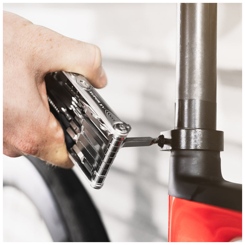 Multi-Outil Lezyne SUPER SV-PRO 23 - Acier Inoxydable - Pour Vélo Route Et VTT