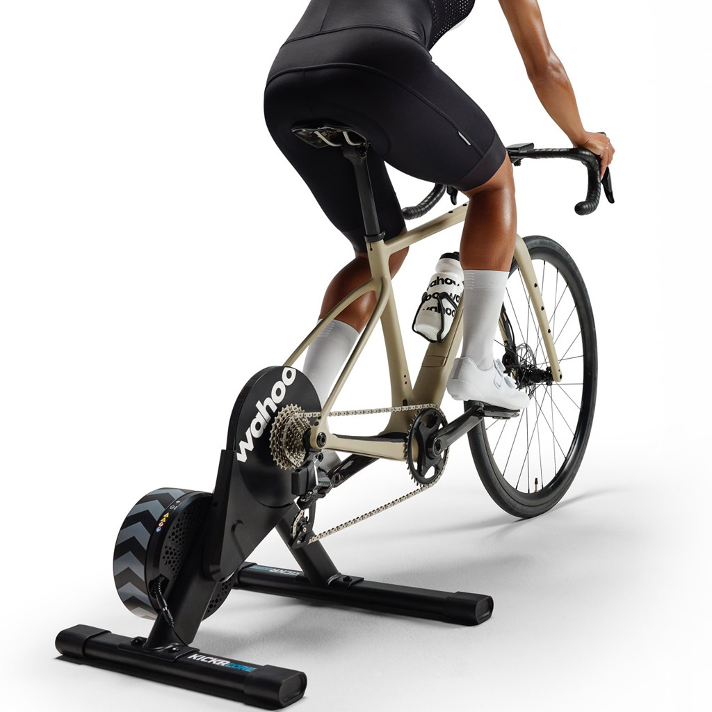 Home trainer connecté Wahoo Kickr Core compatible Zwift et Climb