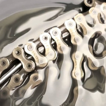 Chain waxing with Silca Wax