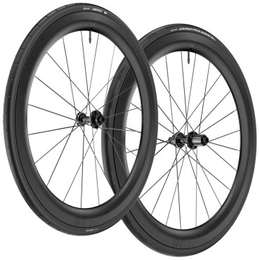 Roues vélo carbone DT Swiss...