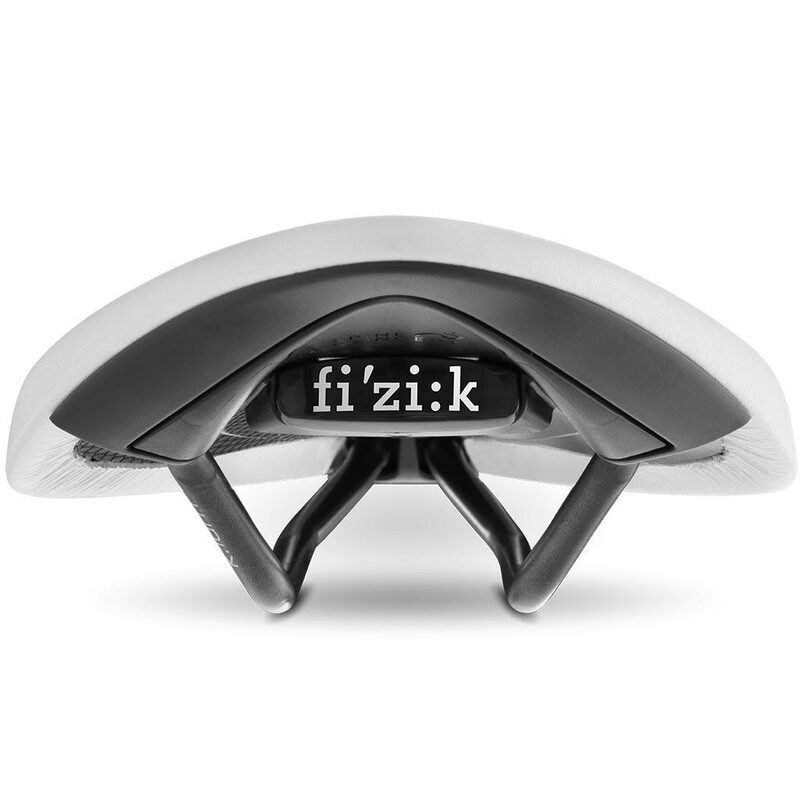 Fizik Arione R3 Open Regular racefietszadel met Kium rails