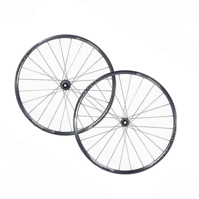 Roues vélo route Bontrager Paradigm Comp 25 TLR Disc Brake - Exposition