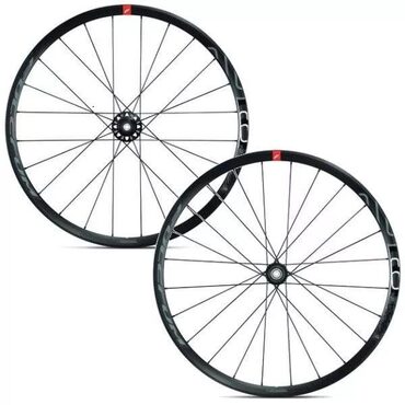 Roues vélo route Fulcrum Racing 6 Disc Brake à pneus - Exposition