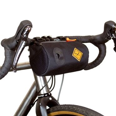 Sacoche de cintre bikepacking Restrap Canister Black