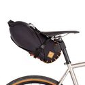Sacoche de selle bikepacking Restrap Saddle Bag 8 litres Orange