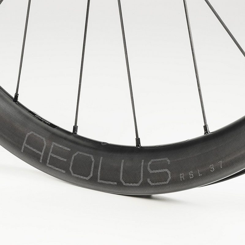 Roue avant vélo route Bontrager Aeolus RSL 37 TLR
