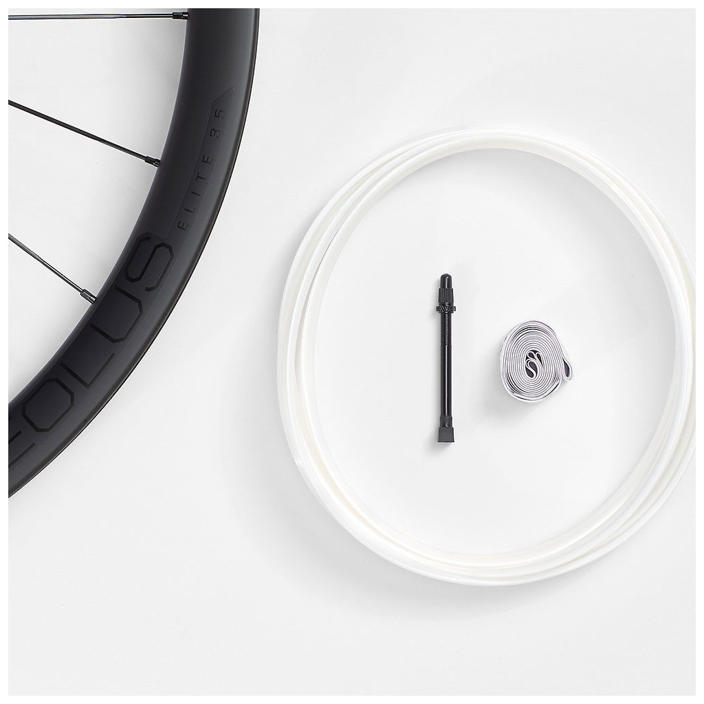 Bontrager Aeolus 35mm profile TLR carbon road bike wheelset