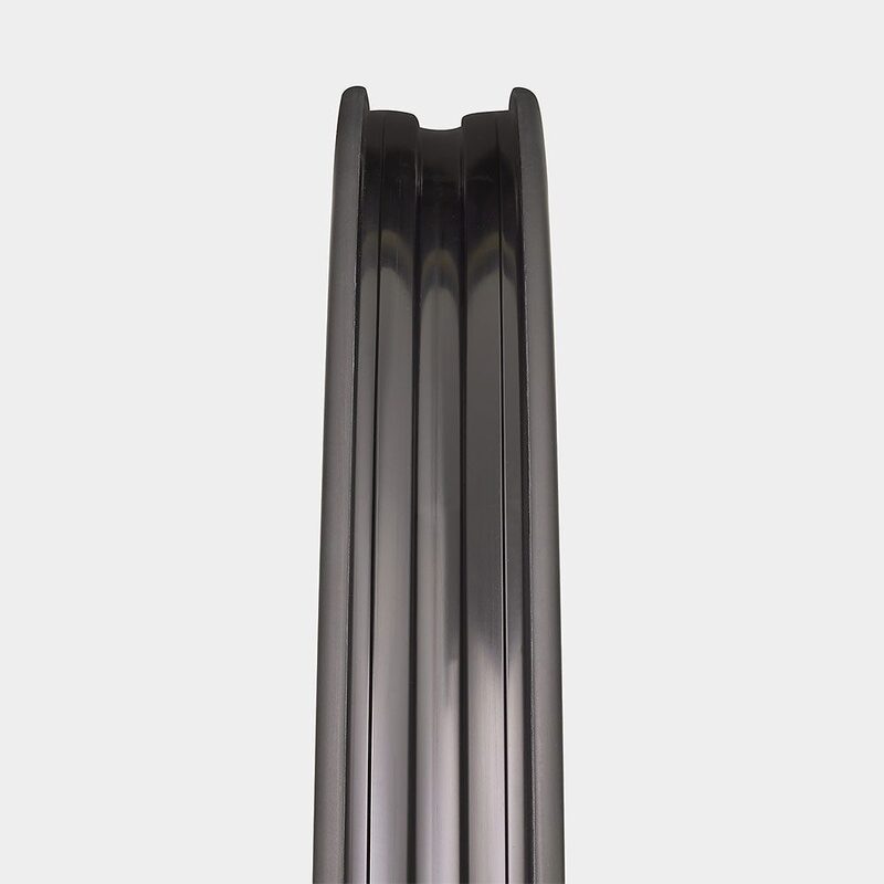 29 inch Bontrager Line Pro 30 TLR Boost mountainbike voorwiel