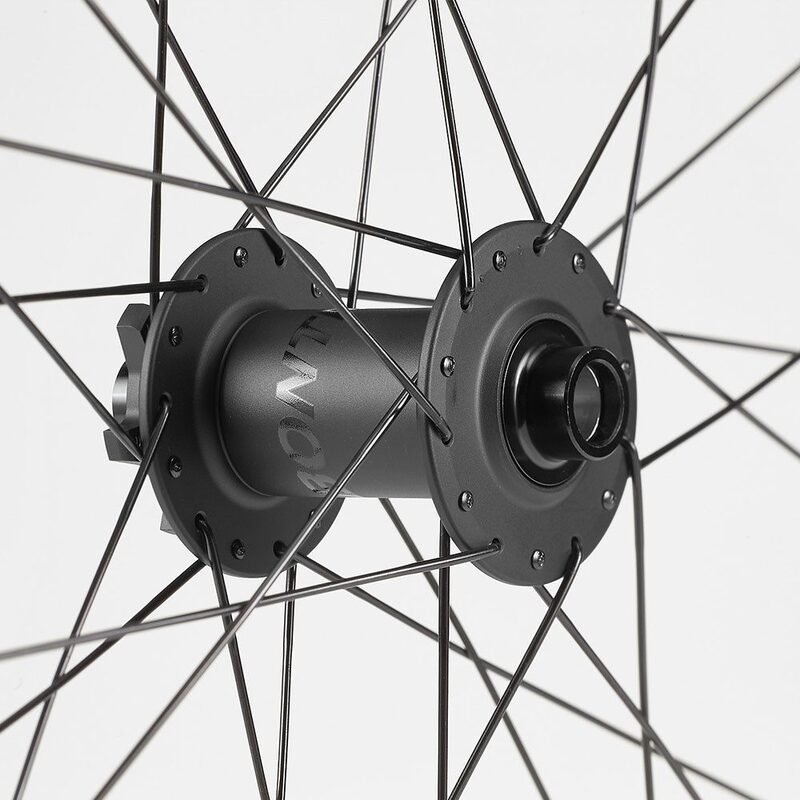 Roue avant VTT 29 pouces Bontrager Line Elite 30 TLR Boost