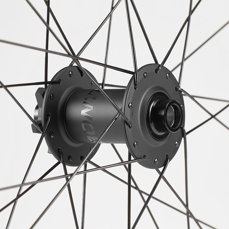 27,5 inch mountainbike voorwiel Bontrager Line Elite 30 TLR Boost