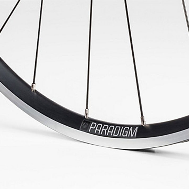 Roue vélo route avant Bontrager Paradigm TLR