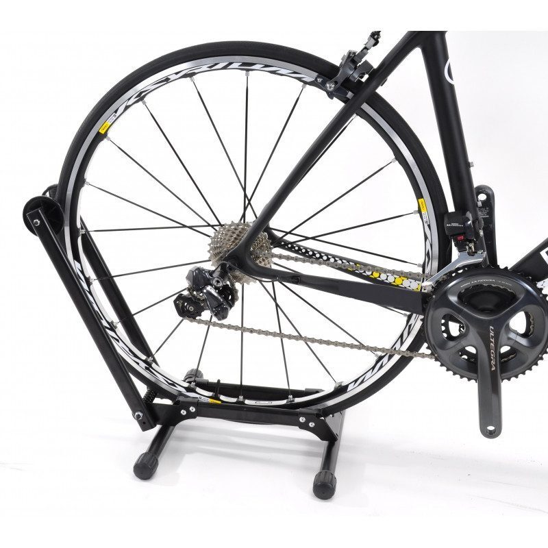 Support vélo noir sur axe de roue arrière - Outillage et entretien