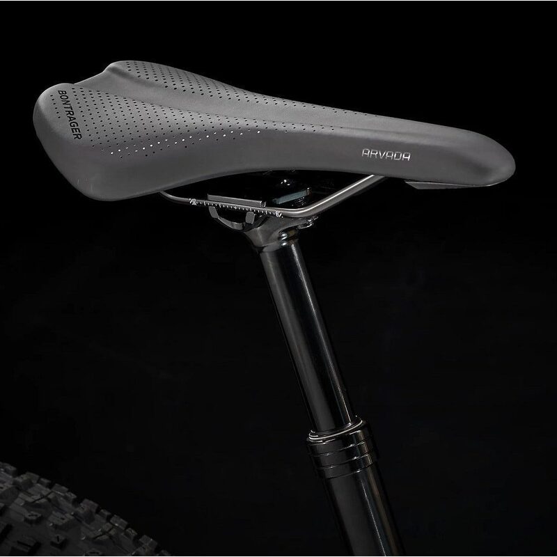 VTT semi-rigide 27,5 Trek Roscoe 6 Lithium Grey 2023