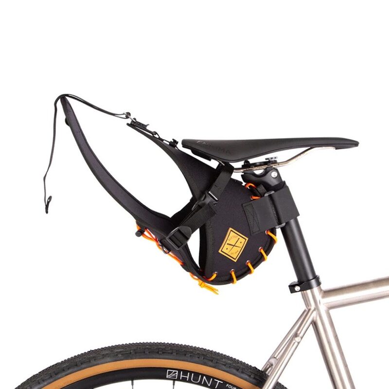 Sacoche de selle bikepacking Restrap Saddle Bag 8 litres Orange