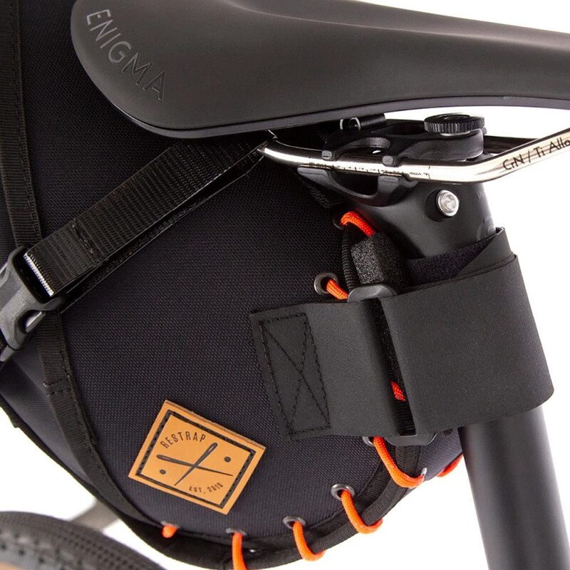 Sacoche de selle bikepacking Restrap Saddle Bag 8 litres Orange