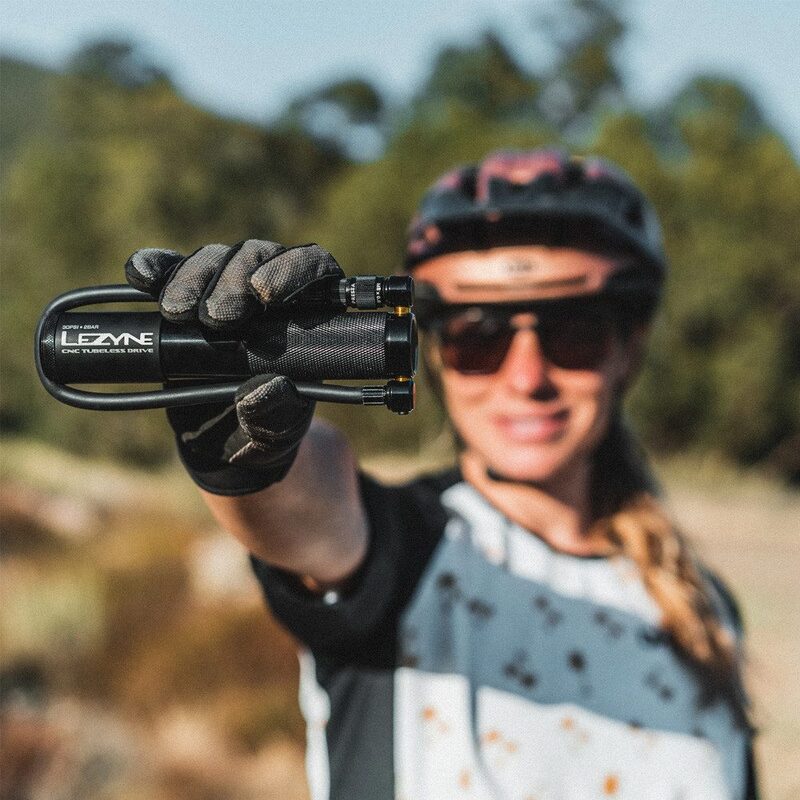 Pompe à main vélo Lezyne CNC Tubeless Drive