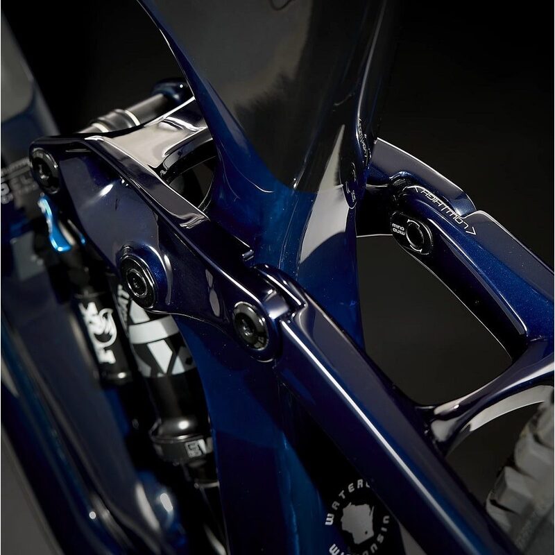 VTT Enduro 29 pouces tout suspendu Trek Slash 9.7 Carbon Blue Black 2022