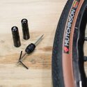Kit de réparation tubeless Hutchinson Rep'air kit avec mèches Kit de réparation tubeless Hutchinson Rep'air kit avec mèches