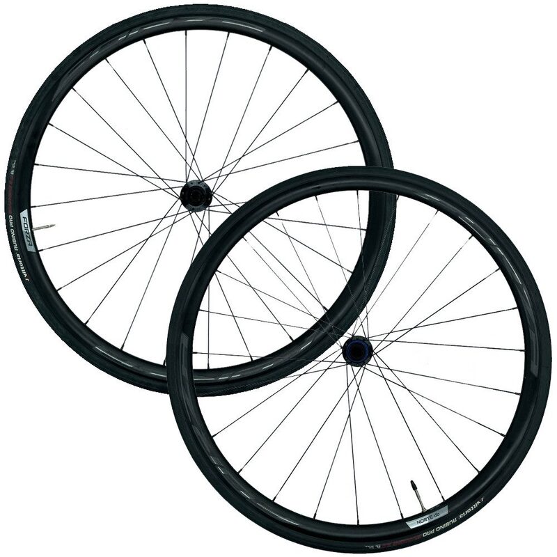 Roues vélo polyvalentes Forza Norte DB avec pneus Rubino Pro - Exposition Roues vélo polyvalentes Forza Norte DB avec pneus Rubino Pro - Exposition