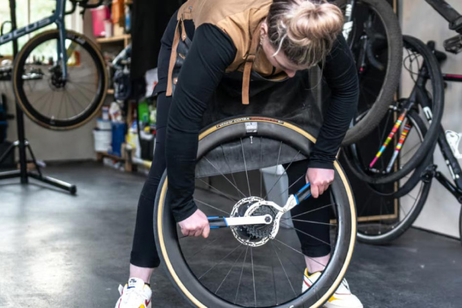 Démonte-roue Libre Et Cassette 2-en-1 Pour VTT Et Vélo Route - Outil De Réparation Vélo Solide