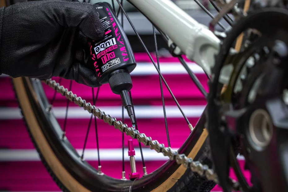 LUBRIFIANT CHAINE VELO TOUT TEMPS - 100ML pour les clubs et collectivités | Decathlon Pro