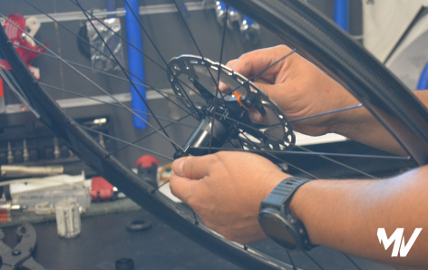 Atelier reparation vélo Paris Nord Herblay