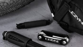 Quels sont les accessoires pour gonfler un pneu vélo route ?