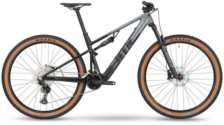 VTT Fourstroke AMP LT THREE