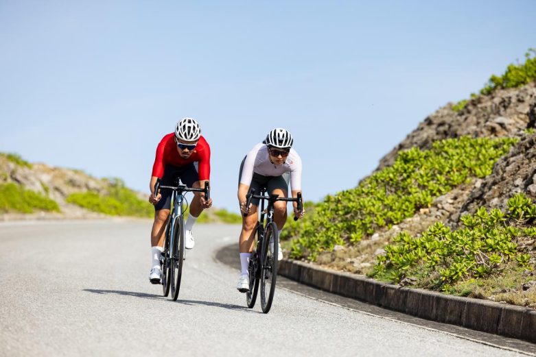 Comment descendre plus vite en vélo de route ?